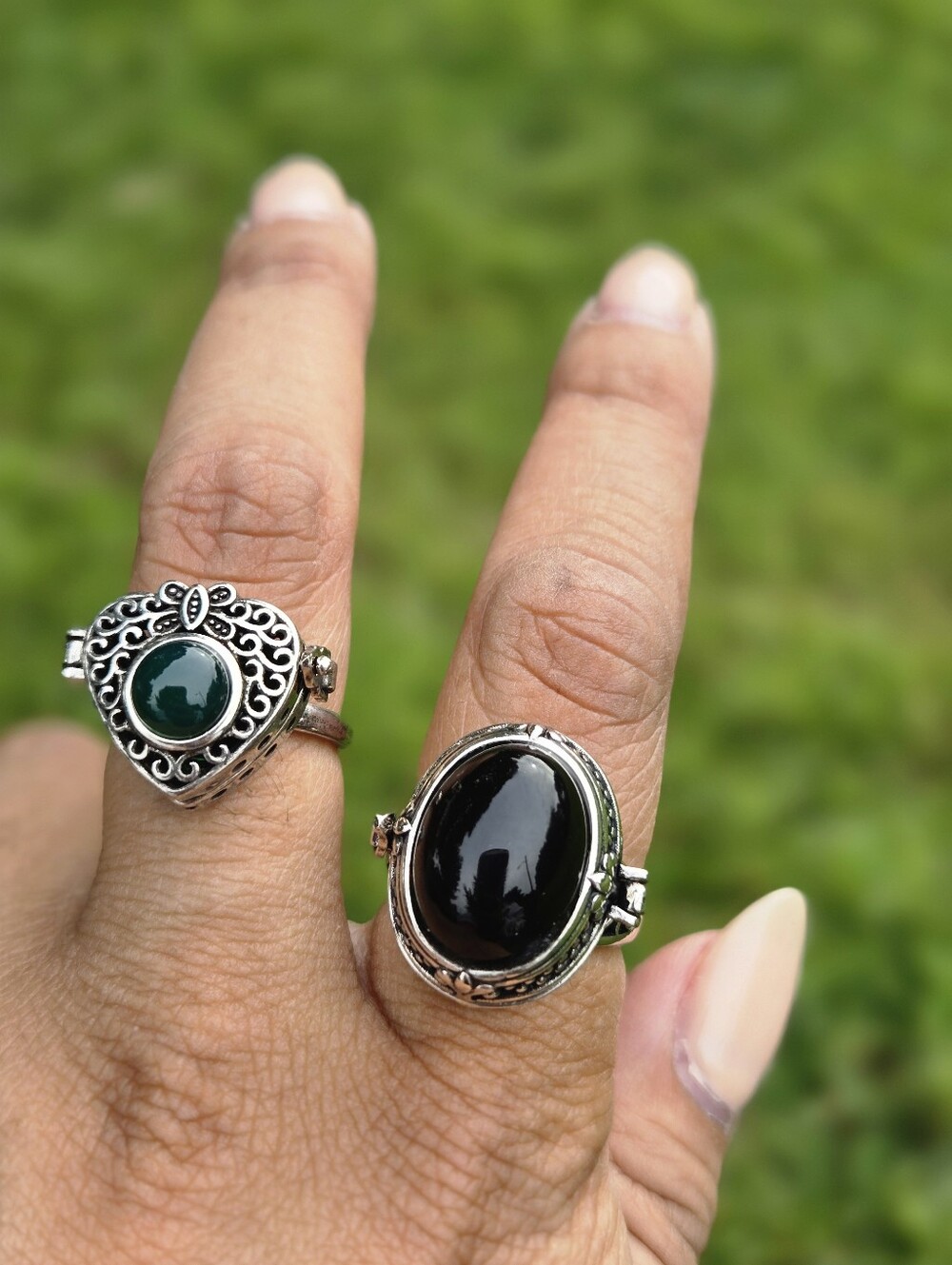 Heavy Silver Forest Moss Agate Functional Poison Box Ring - Picture 4 of 4